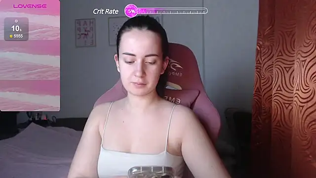 Snapshot of SweetieKendl chatting on March 21, 2025, 10:28 pm SweetieKendl online show from March 21, 2025, 10:28 pm