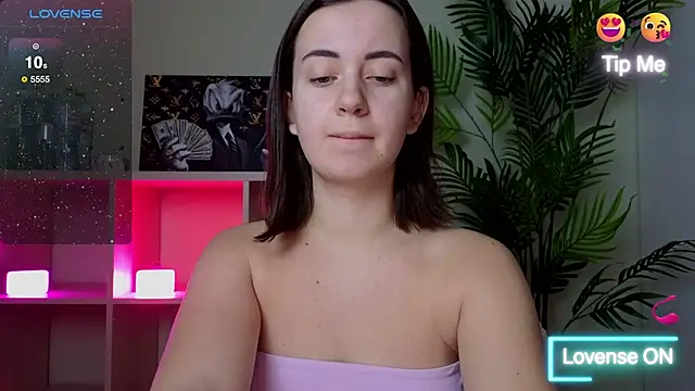 Snapshot of SweetieKendl chatting on February 1, 2026, 10:30 pm SweetieKendl online show from February 1, 2026, 10:30 pm