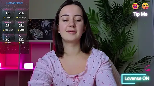 Snapshot of SweetieKendl chatting on February 8, 2026, 10:57 pm SweetieKendl online show from February 8, 2026, 10:57 pm