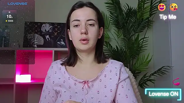 Snapshot of SweetieKendl chatting on February 23, 2026, 10:40 pm SweetieKendl online show from February 23, 2026, 10:40 pm