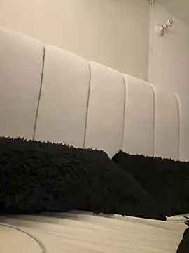 Nathcurly  online show from February 3, 2026, 4:10 am