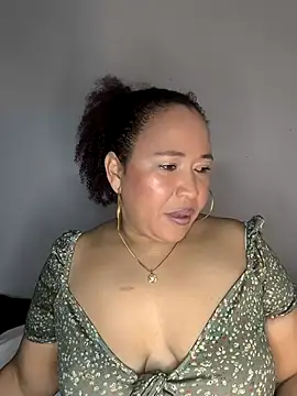 debboraWagner online show from April 22, 2026, 1:12 pm