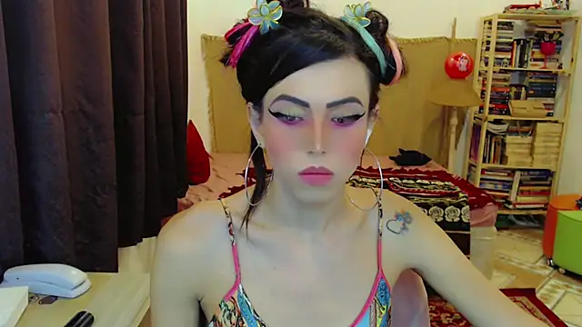 Sophie Fantasys online show from March 7, 2026, 4:53 am