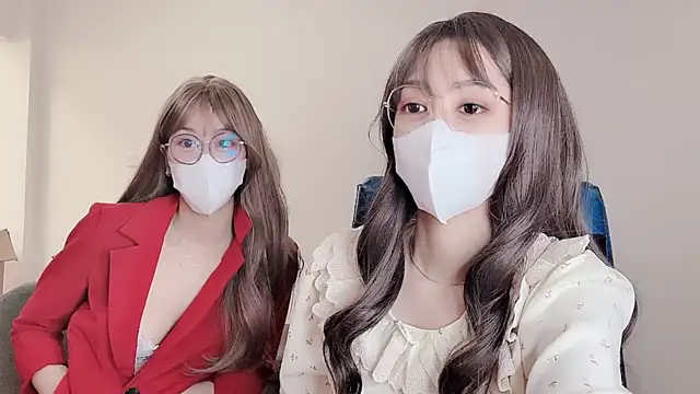 Mono-Stewardesss online show from January 2, 2025, 5:57 am