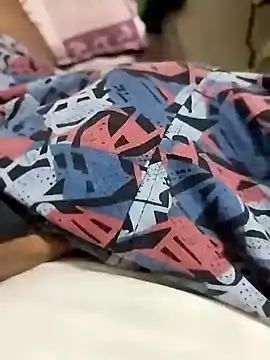 Snapshot of findmemylove chatting on December 28, 2024, 7:01 pm findmemylove online show from December 28, 2024, 7:01 pm