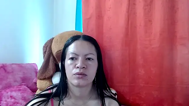 Snapshot of Cristal_w chatting on December 20, 2025, 3:41 pm Cristal w online show from December 20, 2025, 3:41 pm
