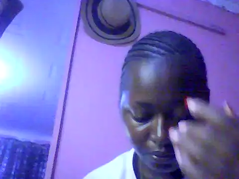 slender-qwene online show from December 2, 2025, 7:36 am