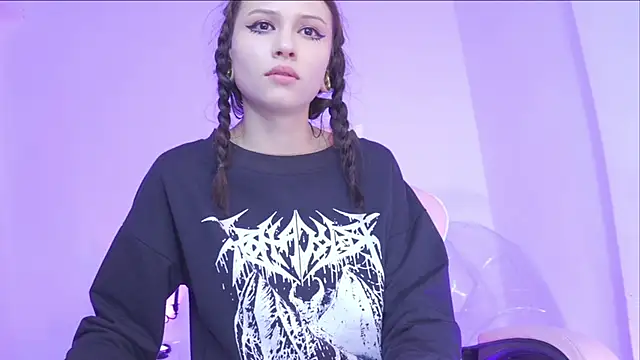 Stryxcy online show from December 17, 2024, 1:07 am