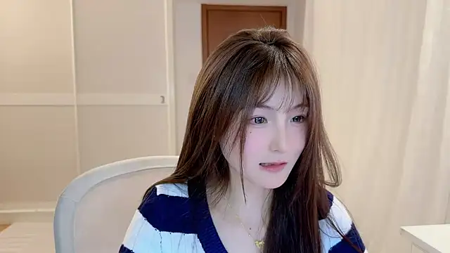 Snapshot of SHUIshui_ chatting on December 20, 2024, 2:38 pm SHUIshui online show from December 20, 2024, 2:38 pm