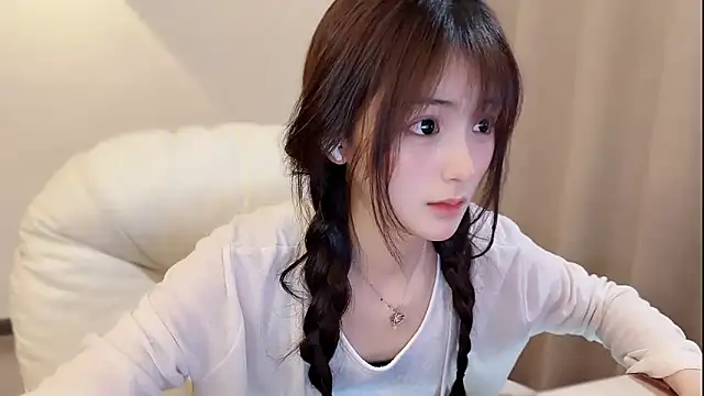 Snapshot of SHUIshui_ chatting on April 3, 2026, 2:04 pm SHUIshui online show from April 3, 2026, 2:04 pm
