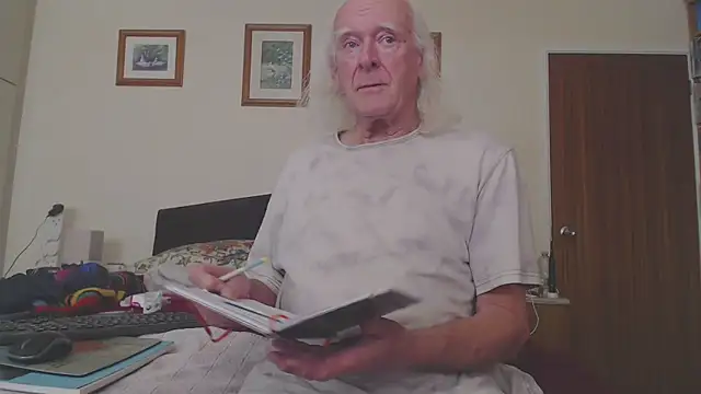 WaverlyKernow online show from November 30, 2025, 12:09 pm