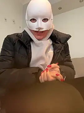 misscharlottezz online show from December 9, 2024, 12:08 pm