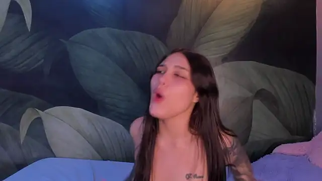 sweett dirty online show from March 5, 2025, 6:23 pm