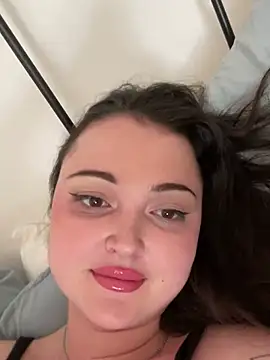 Snapshot of chunliklk chatting on December 16, 2024, 9:03 am chunliklk online show from December 16, 2024, 9:03 am