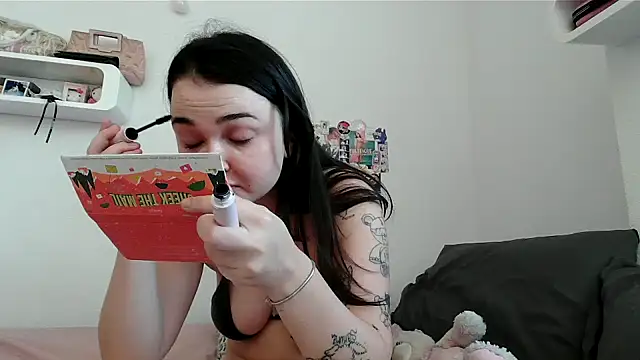 Snapshot of chunliklk chatting on September 18, 2025, 4:31 pm chunliklk online show from September 18, 2025, 4:31 pm