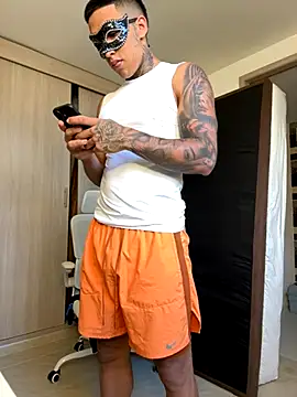 sendfer online show from October 25, 2025, 10:04 pm