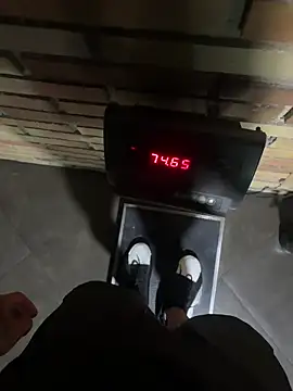 sendfer online show from November 17, 2025, 4:46 pm