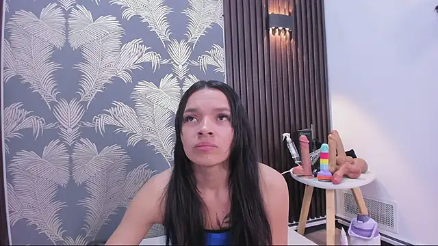 Snapshot of _shantal_smith chatting on January 17, 2025, 5:19 pm shantal smith online show from January 17, 2025, 5:19 pm