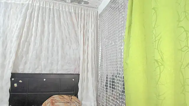 Snapshot of Megan_Miles02 chatting on February 5, 2025, 3:02 am Megan Miles02 online show from February 5, 2025, 3:02 am