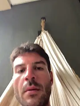 Snapshot of bruno106969 chatting on January 27, 2025, 7:46 pm bruno106969 online show from January 27, 2025, 7:46 pm