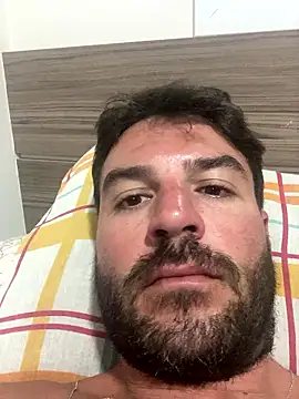 Snapshot of bruno106969 chatting on January 6, 2026, 2:26 am bruno106969 online show from January 6, 2026, 2:26 am