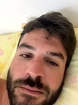 Snapshot of bruno106969 chatting on January 15, 2026, 3:44 am bruno106969 online show from January 15, 2026, 3:44 am