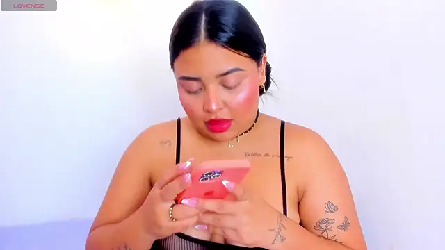 Emily cooper20 online show from December 19, 2024, 5:29 am