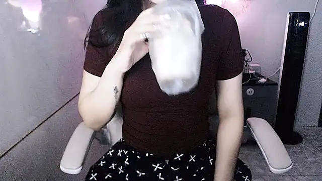 Snapshot of -KathySweet- chatting on November 4, 2025, 3:16 am -KathySweet- online show from November 4, 2025, 3:16 am