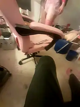 AsStraightAsARuler online show from December 3, 2025, 5:44 pm