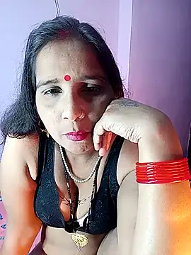 Snapshot of reemacouple007 chatting on February 4, 2026, 6:58 pm reemacouple007 online show from February 4, 2026, 6:58 pm