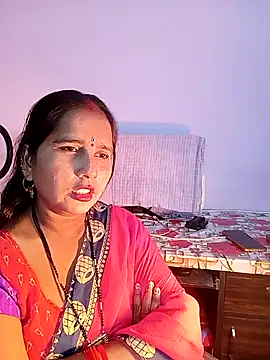 Snapshot of reemacouple007 chatting on February 8, 2026, 8:40 am reemacouple007 online show from February 8, 2026, 8:40 am