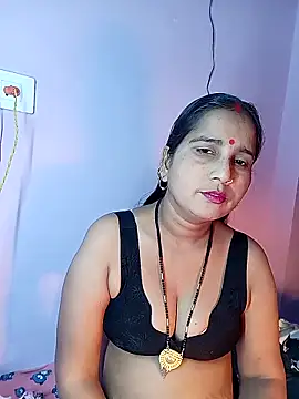 Snapshot of reemacouple007 chatting on February 20, 2026, 6:30 pm reemacouple007 online show from February 20, 2026, 6:30 pm