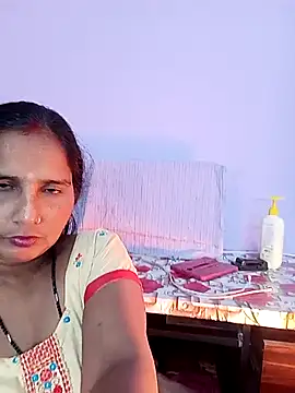 Snapshot of reemacouple007 chatting on February 21, 2026, 8:48 am reemacouple007 online show from February 21, 2026, 8:48 am