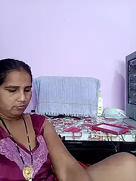 Snapshot of reemacouple007 chatting on February 28, 2026, 6:47 am reemacouple007 online show from February 28, 2026, 6:47 am