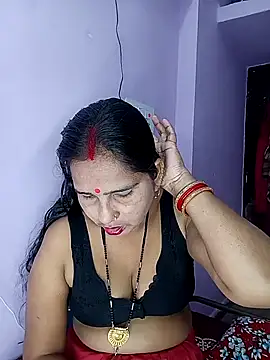 Snapshot of reemacouple007 chatting on March 3, 2026, 5:08 pm reemacouple007 online show from March 3, 2026, 5:08 pm