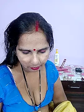 Snapshot of reemacouple007 chatting on March 11, 2026, 6:36 pm reemacouple007 online show from March 11, 2026, 6:36 pm