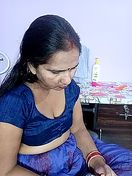 Snapshot of reemacouple007 chatting on March 12, 2026, 7:58 am reemacouple007 online show from March 12, 2026, 7:58 am