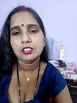 Snapshot of reemacouple007 chatting on March 14, 2026, 8:31 am reemacouple007 online show from March 14, 2026, 8:31 am