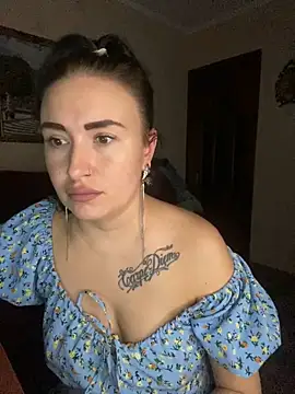 Snapshot of Roxana_Bell chatting on February 19, 2026, 7:32 pm Roxana Bell online show from February 19, 2026, 7:32 pm