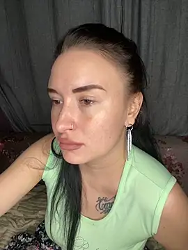 Roxana Bell online show from March 23, 2026, 7:40 pm