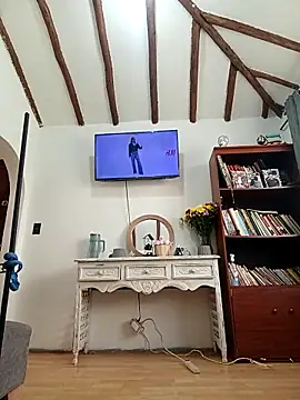 Snapshot of tata_laima__ chatting on May 1, 2026, 2:32 pm tata laima online show from May 1, 2026, 2:32 pm