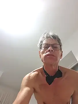 Snapshot of Dandya100@xh chatting on December 26, 2024, 3:27 am Dandya100xh online show from December 26, 2024, 3:27 am