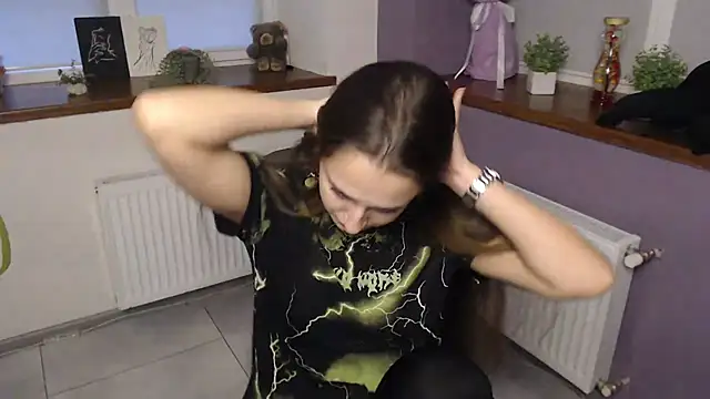 Caramel bunny online show from December 3, 2024, 1:32 pm