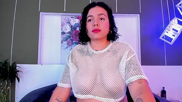 Snapshot of Alexxxholy chatting on February 24, 2025, 1:42 pm Alexxxholy online show from February 24, 2025, 1:42 pm