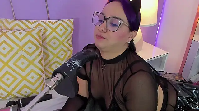 Snapshot of SophyRuiz_ chatting on February 11, 2026, 11:59 am SophyRuiz online show from February 11, 2026, 11:59 am