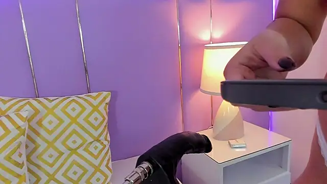 Snapshot of SophyRuiz_ chatting on February 24, 2026, 11:41 am SophyRuiz online show from February 24, 2026, 11:41 am