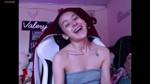 ValeryBaker  online show from November 10, 2025, 6:51 pm