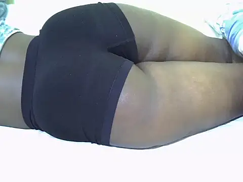 Snapshot of candililie chatting on November 8, 2025, 4:12 am candililie online show from November 8, 2025, 4:12 am