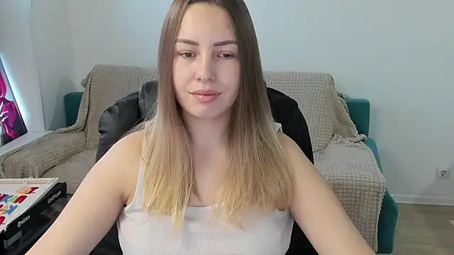 Mia shy1 online show from December 14, 2025, 6:30 am