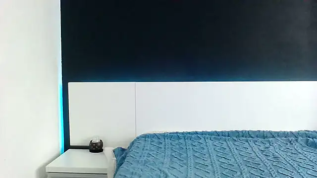 MikyVesela online show from December 2, 2024, 8:52 am